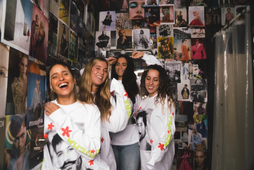 Los Ríos, Los Árboles, El Sol Crewneck - Image 27